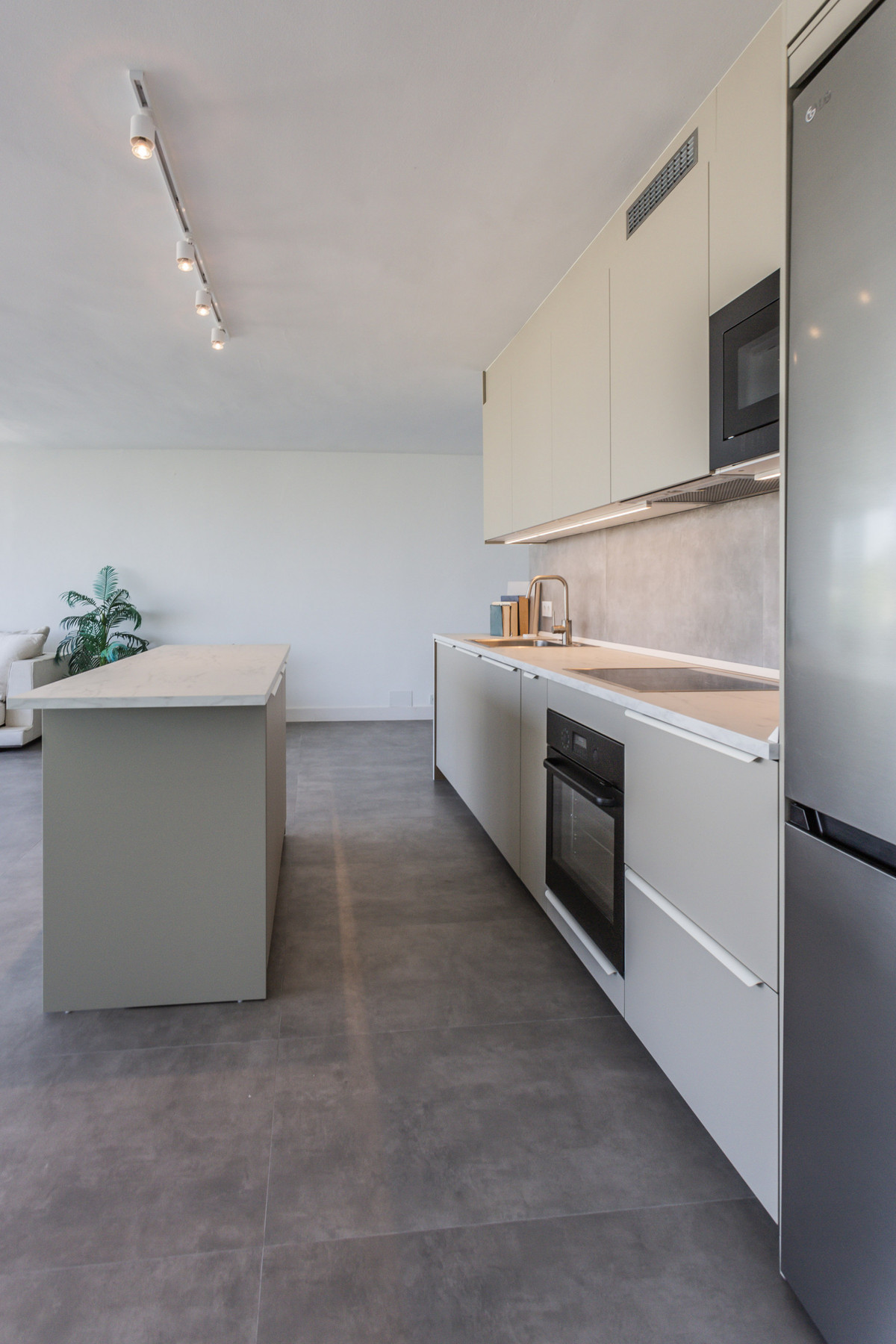 Appartement te koop in Río Real | 2 slaapkamers H5143432