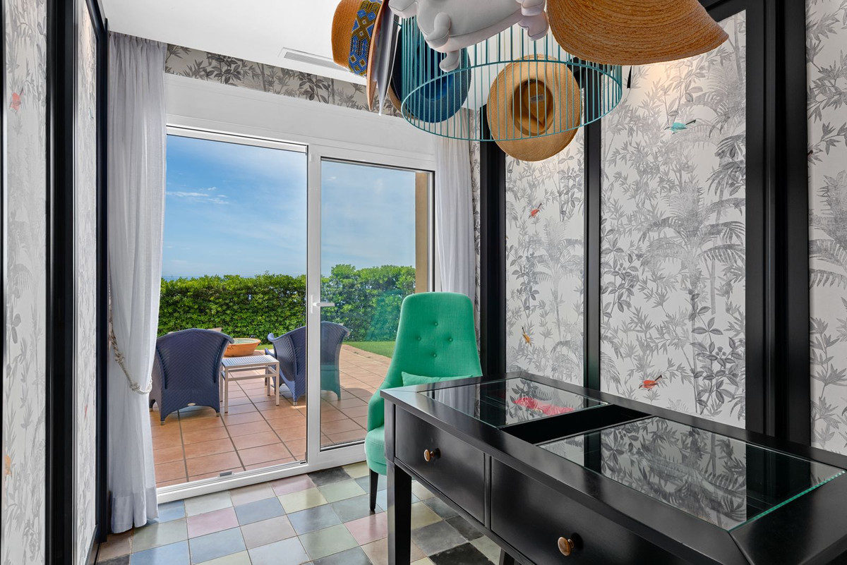 Appartement te koop in Río Real | 5 slaapkamers H5375800