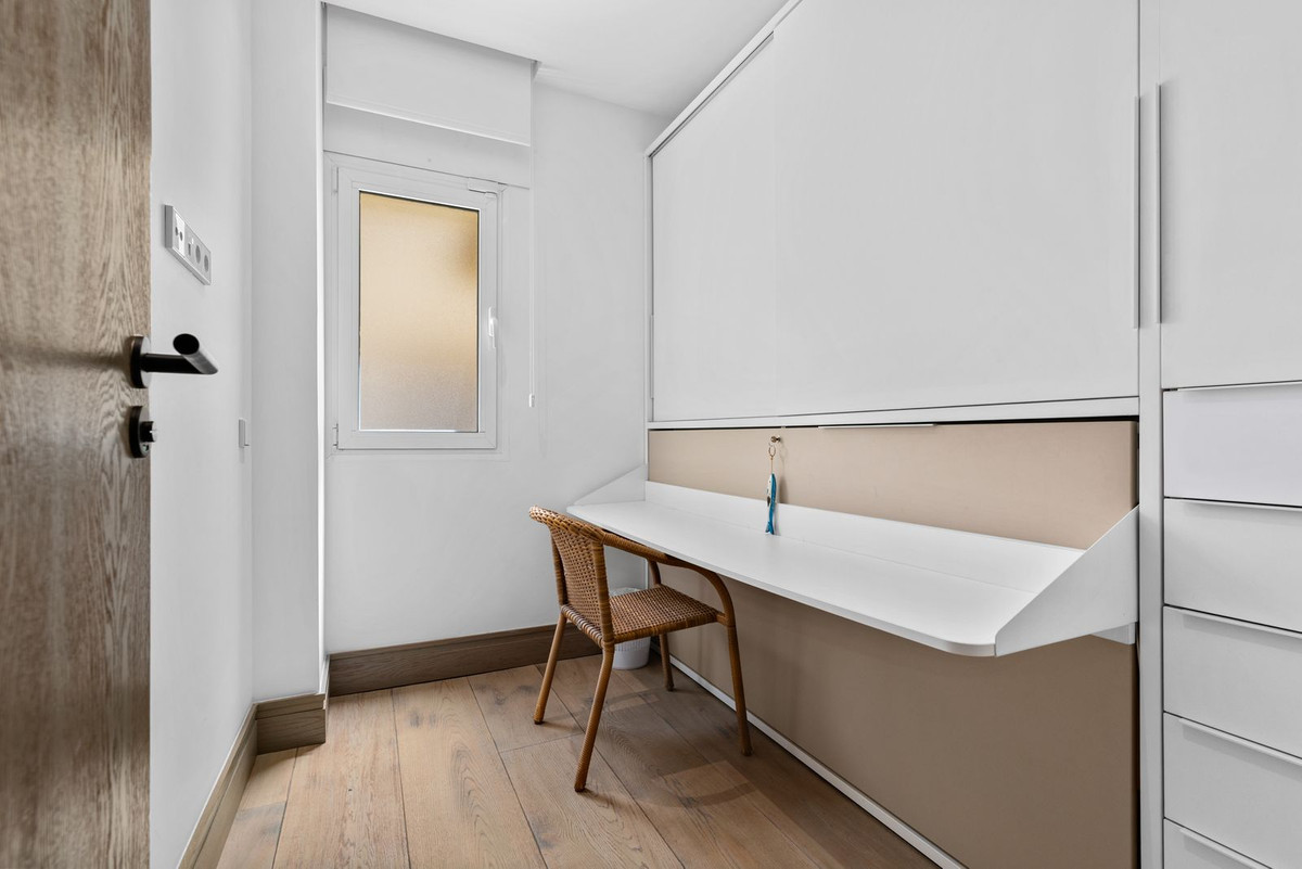 Appartement te koop in Río Real | 5 slaapkamers H5375800