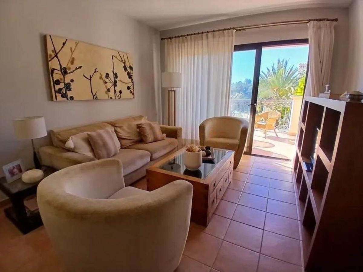 Appartement te koop in Río Real | 2 slaapkamers H5394340