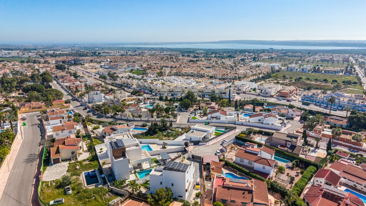 Property main view 50