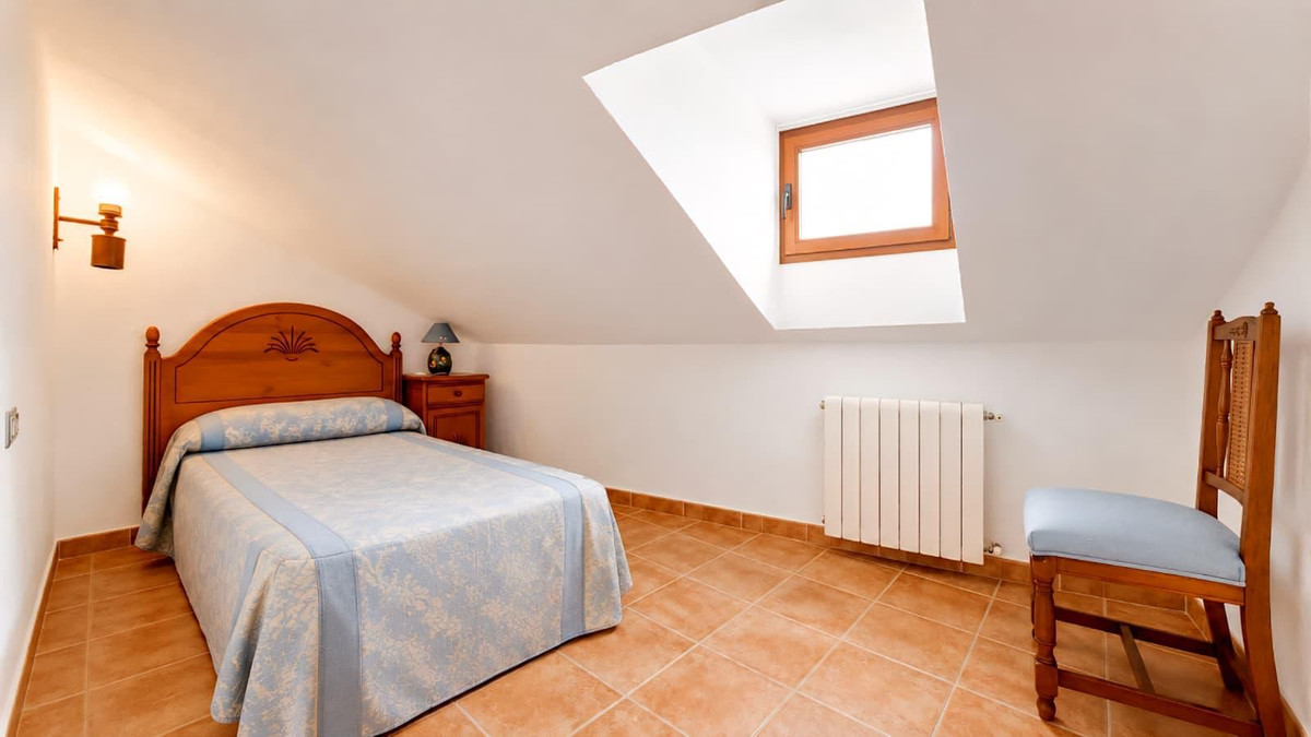 Appartement te koop in Ronda | 8 slaapkamers H5394886