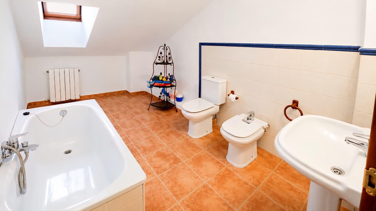 Appartement te koop in Ronda | 8 slaapkamers H5394886