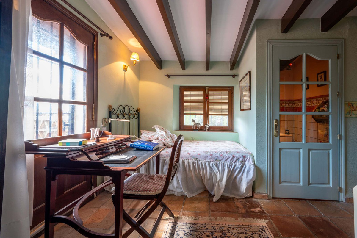 Property main view 33