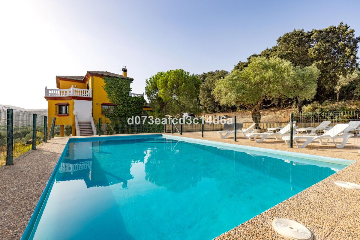 Appartement te koop in Ronda | 6 slaapkamers H5448637