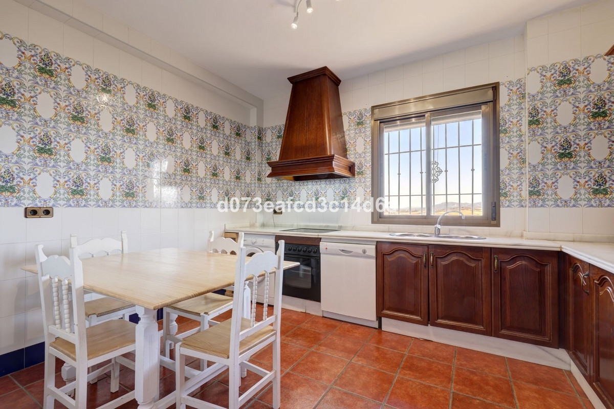 Appartement te koop in Ronda | 6 slaapkamers H5448637