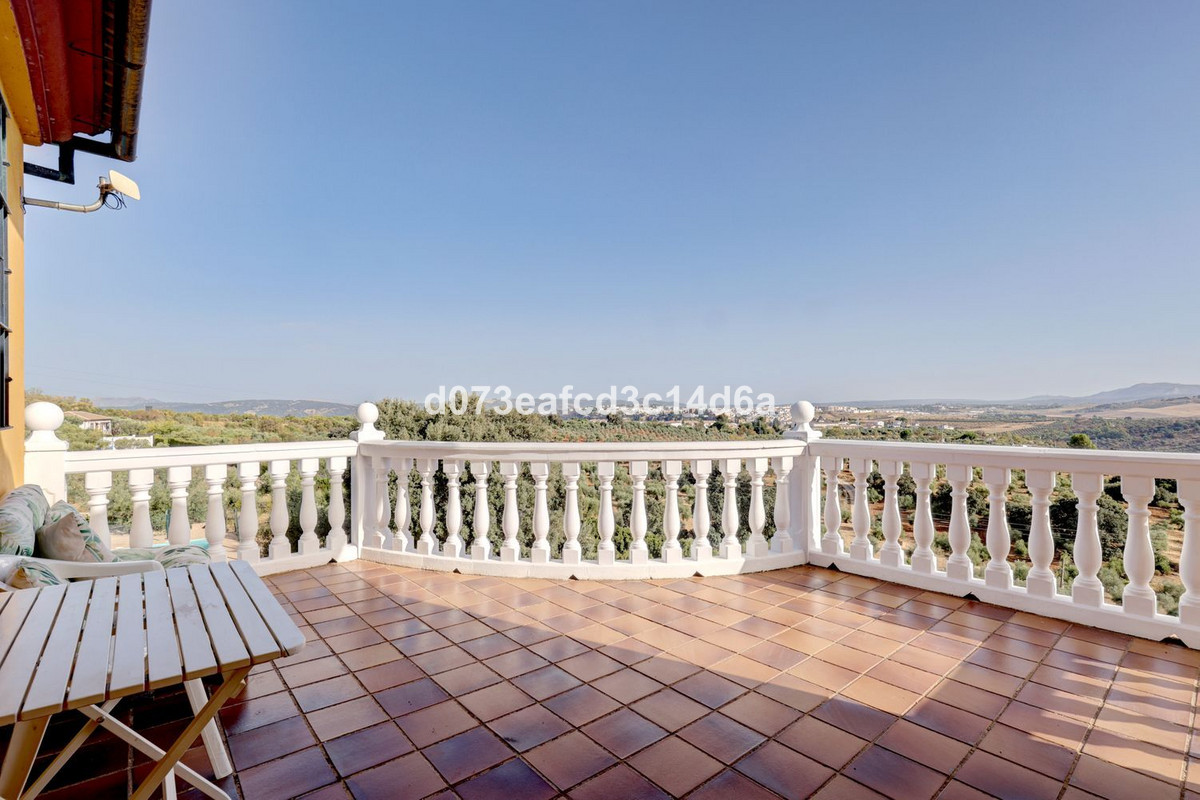 Appartement te koop in Ronda | 6 slaapkamers H5448637