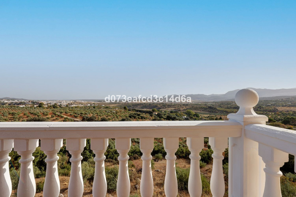 Appartement te koop in Ronda | 6 slaapkamers H5448637