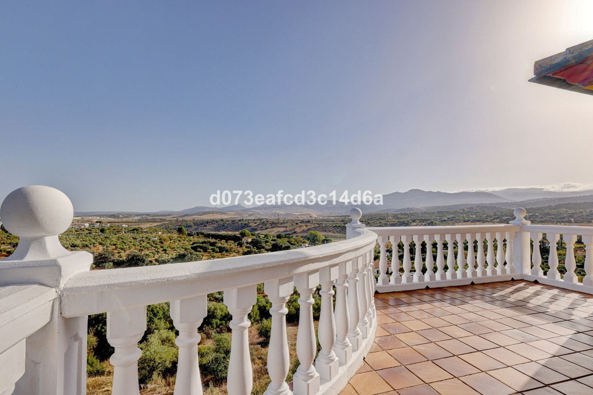 Appartement te koop in Ronda | 6 slaapkamers H5448637