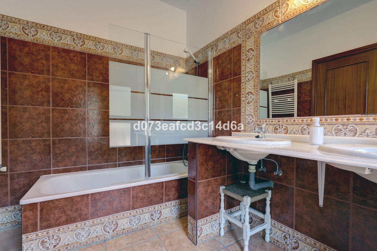Appartement te koop in Ronda | 6 slaapkamers H5448637