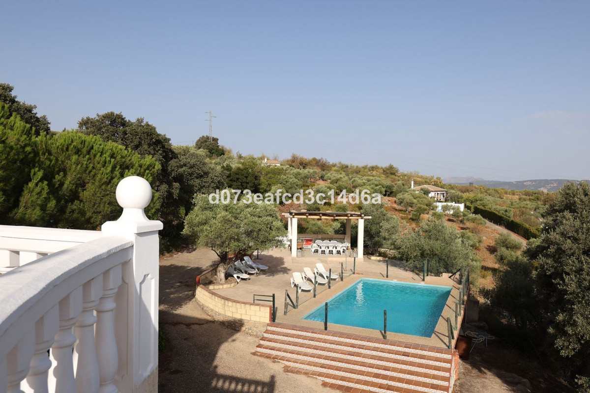 Appartement te koop in Ronda | 6 slaapkamers H5448637