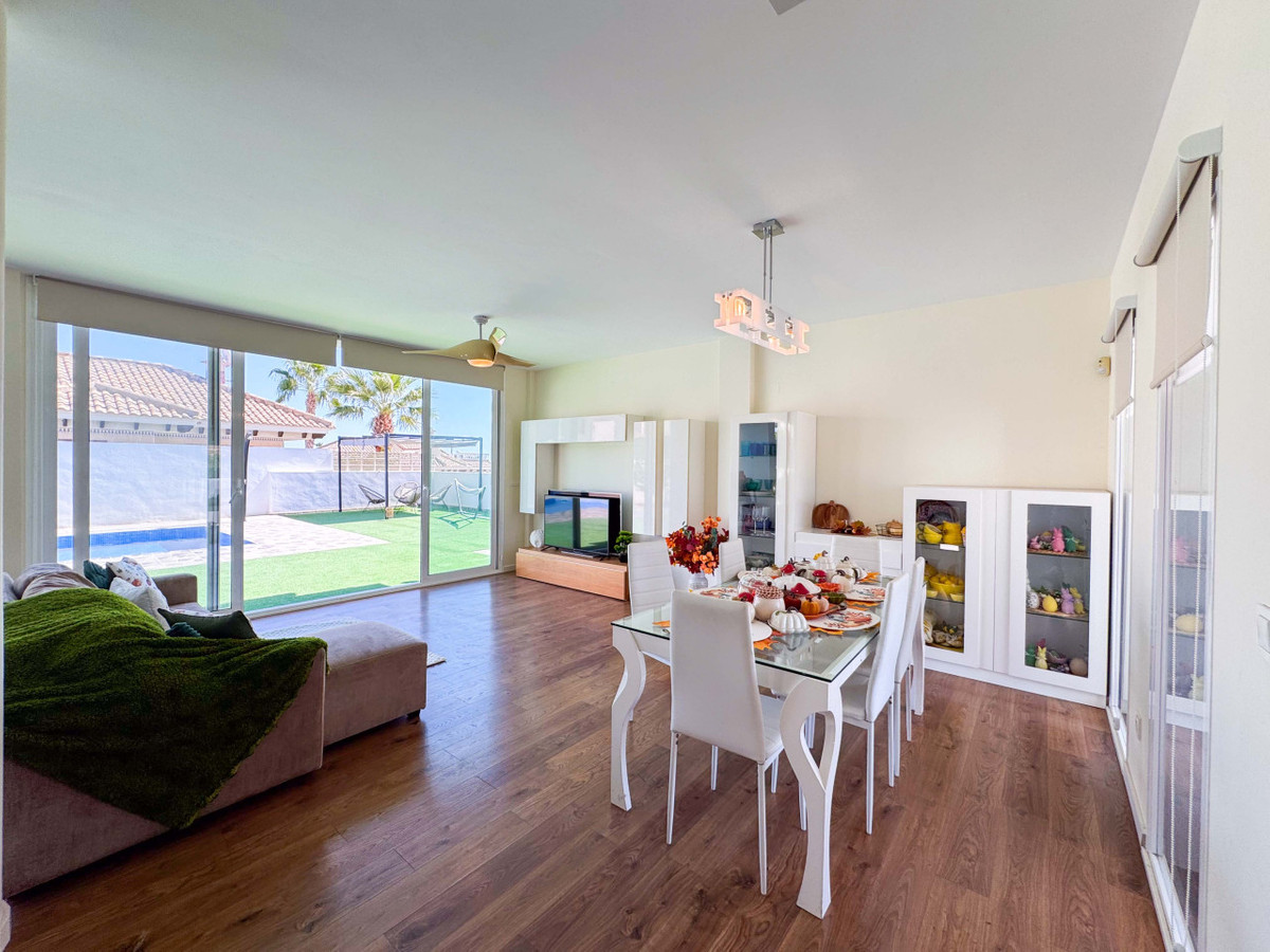 Huis te koop in San Fulgencio | 6 slaapkamers H5295607