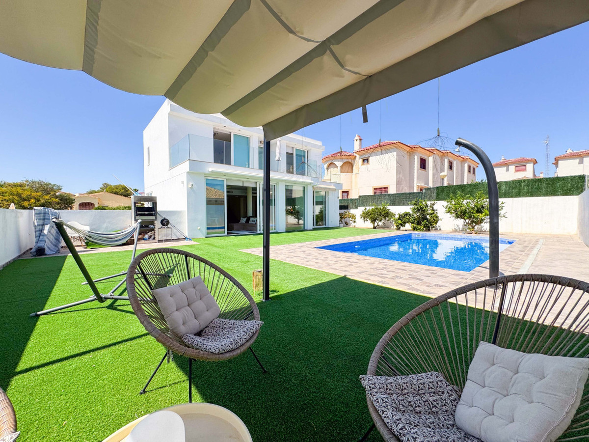 Huis te koop in San Fulgencio | 6 slaapkamers H5295607