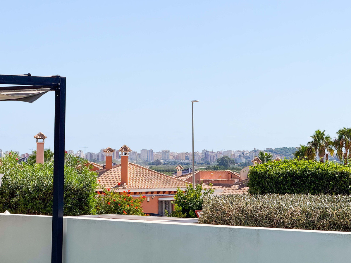 Huis te koop in San Fulgencio | 6 slaapkamers H5295607