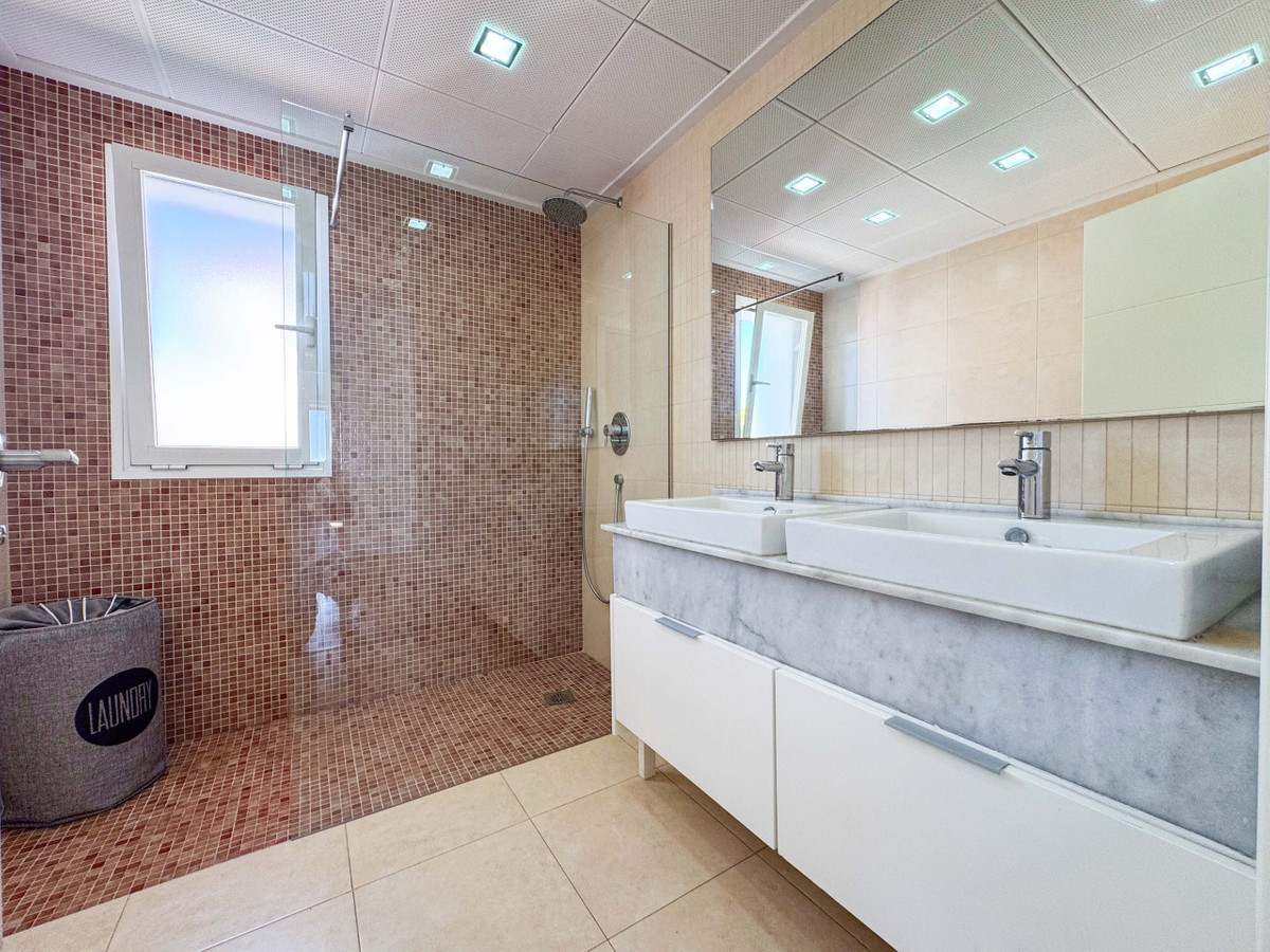 Huis te koop in San Fulgencio | 6 slaapkamers H5295607