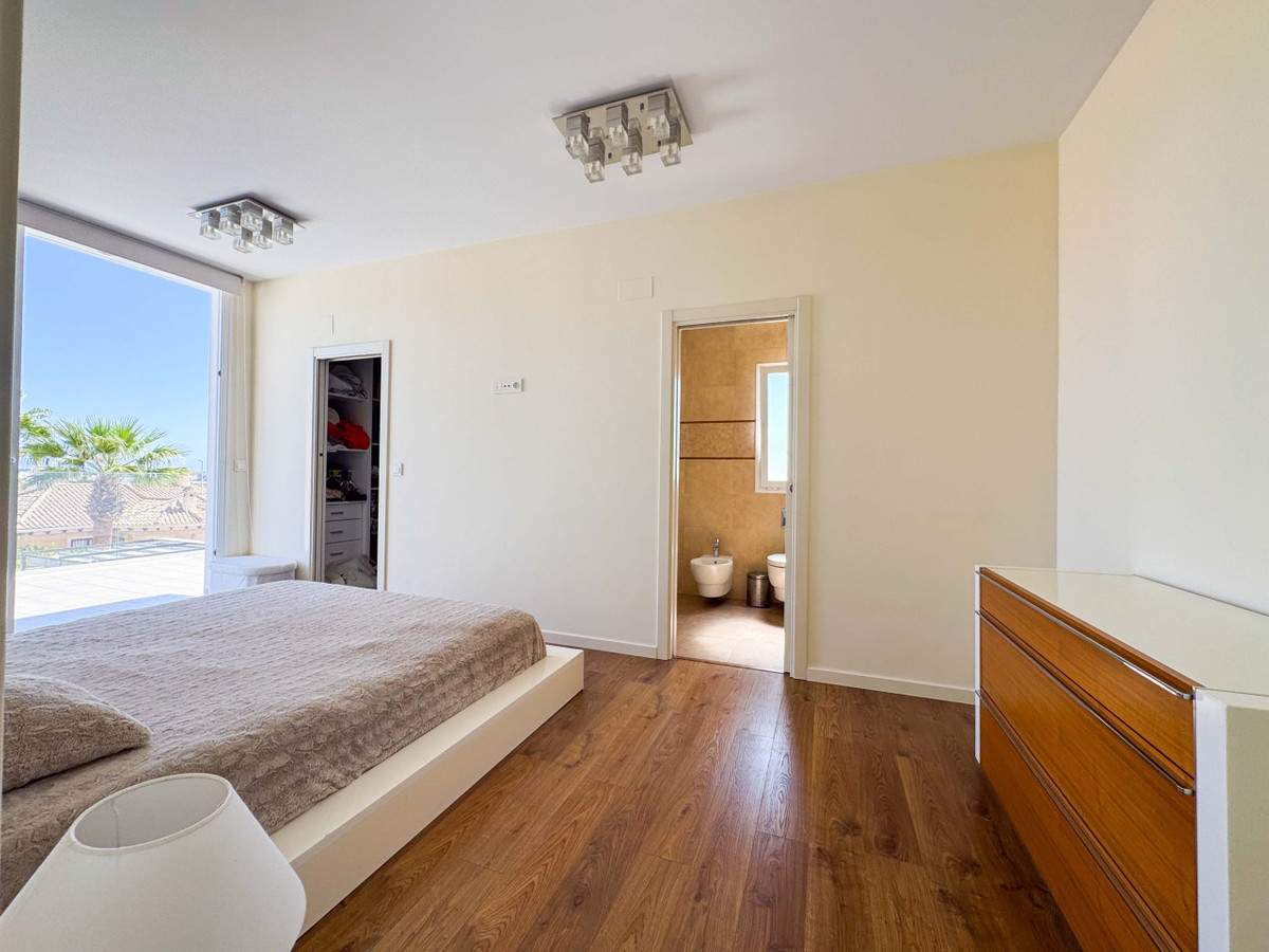 Huis te koop in San Fulgencio | 6 slaapkamers H5295607