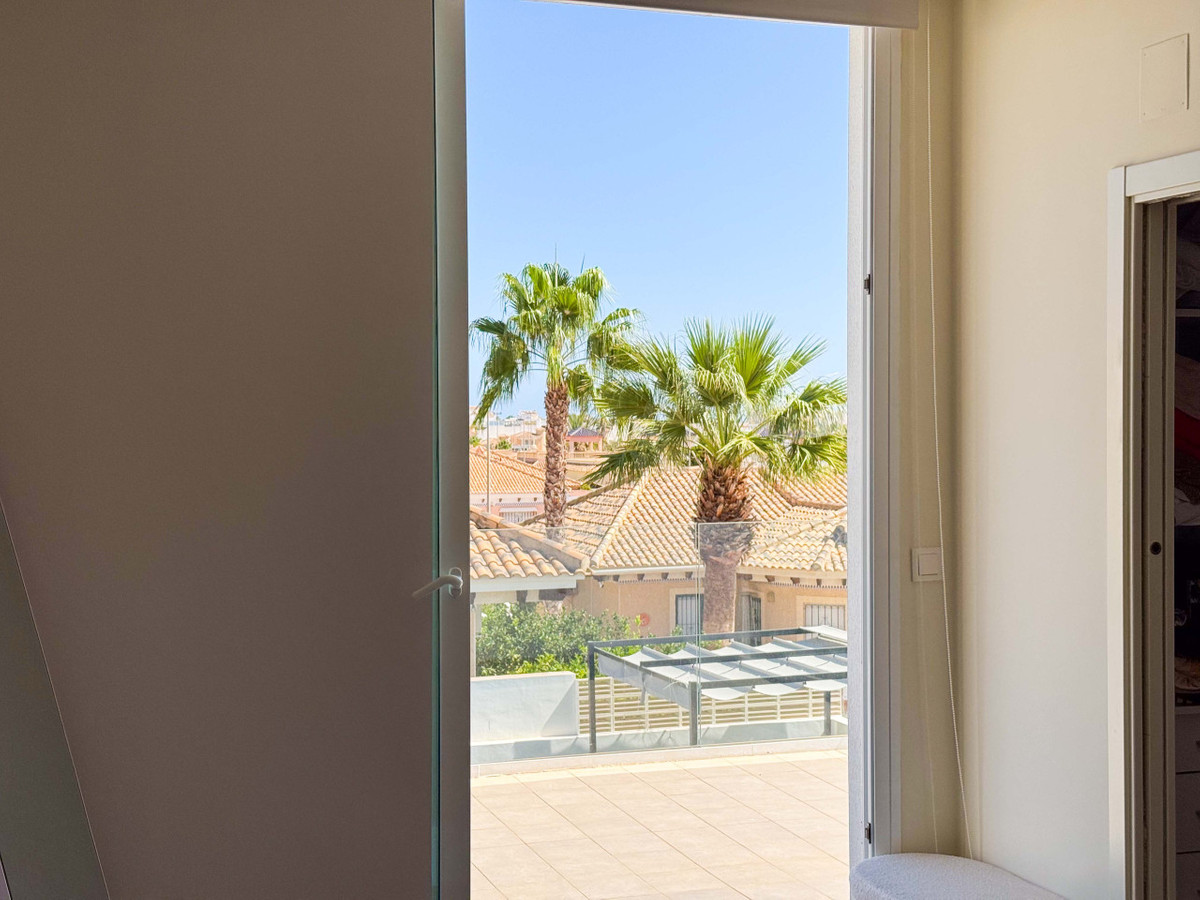 Huis te koop in San Fulgencio | 6 slaapkamers H5295607