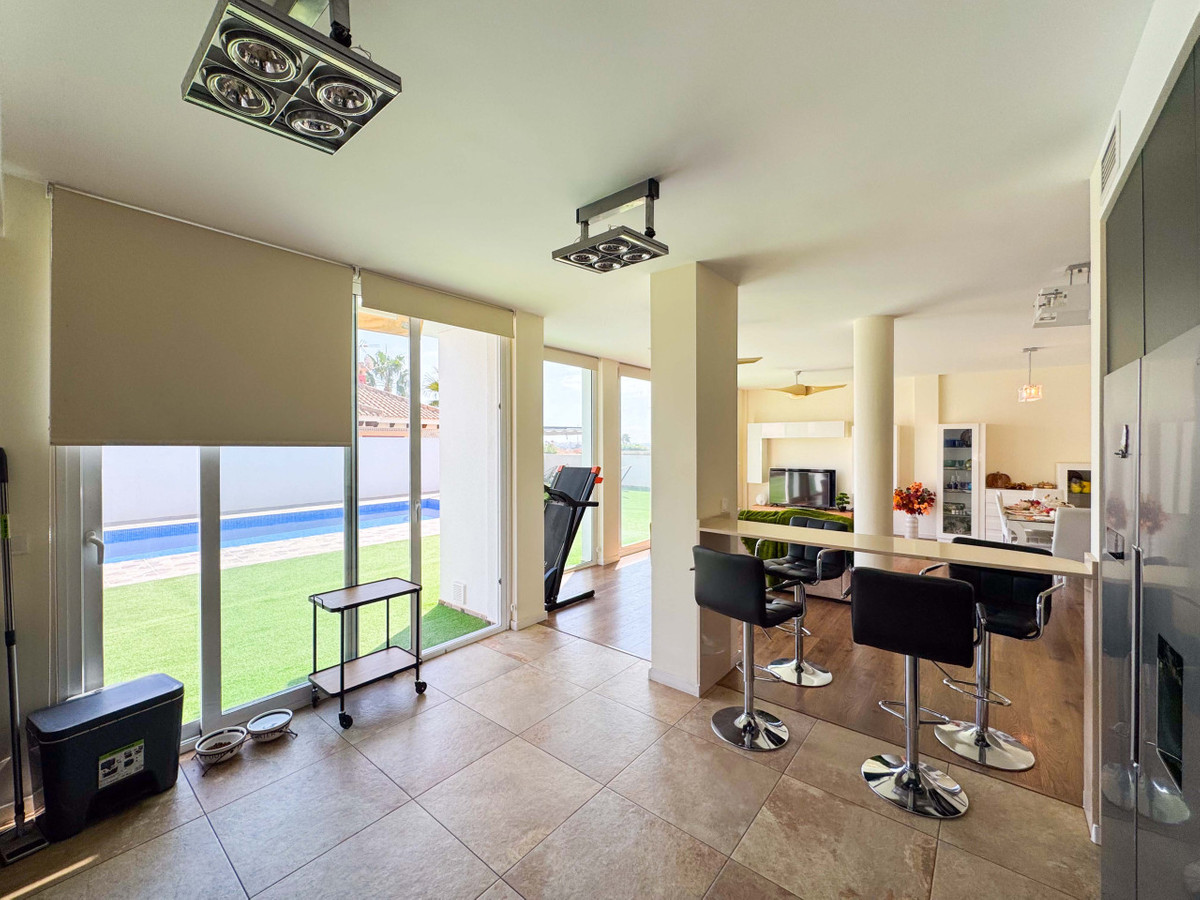 Huis te koop in San Fulgencio | 6 slaapkamers H5295607