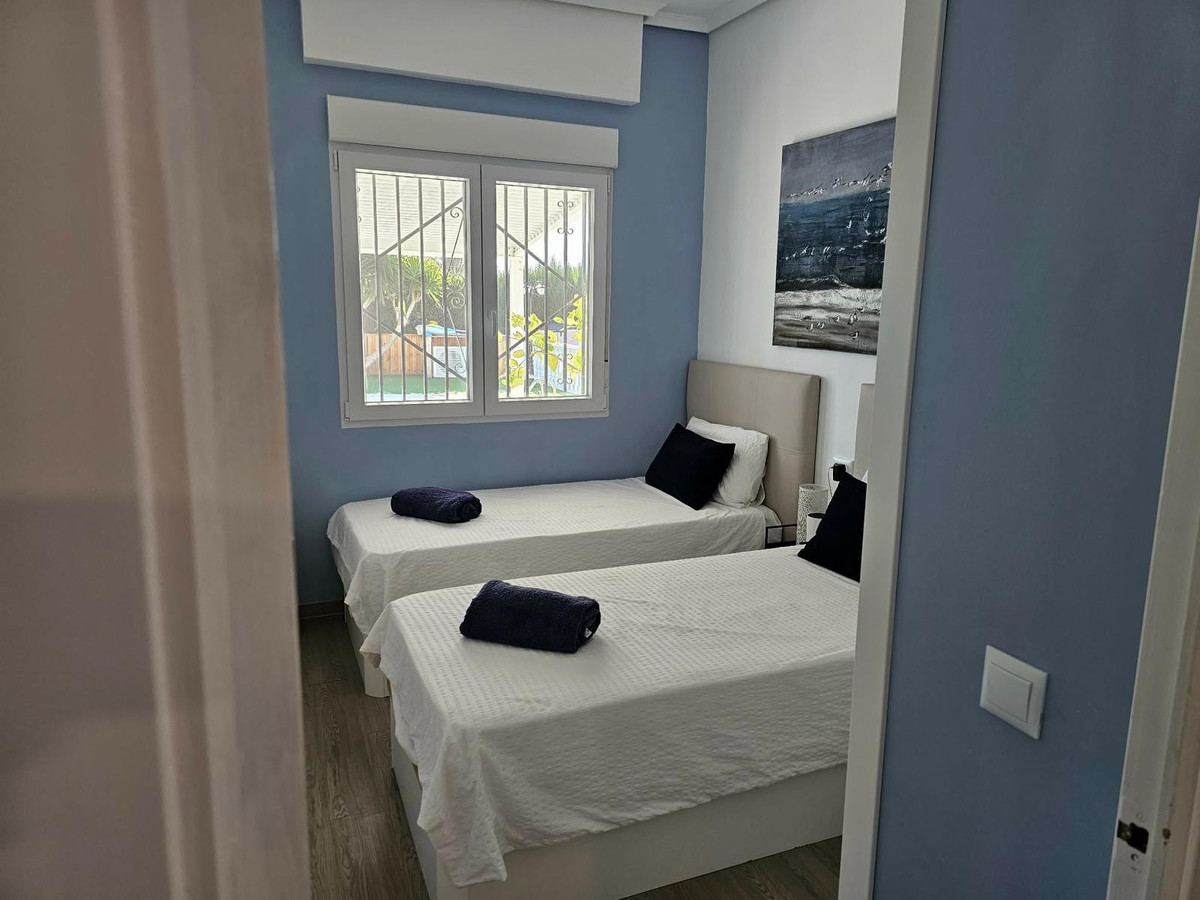 Huis te koop in San Fulgencio | 4 slaapkamers H5325523