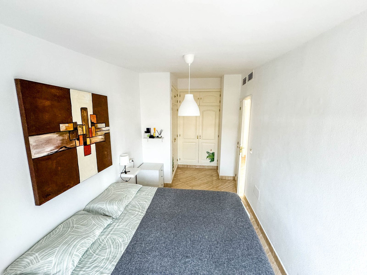 Penthouse in San Luis de Sabinillas-11