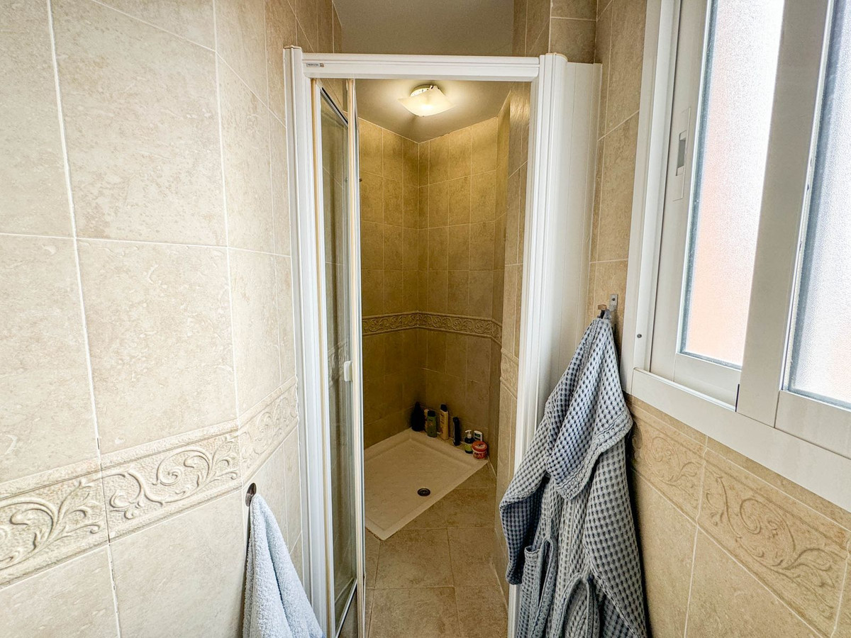 Penthouse in San Luis de Sabinillas-15
