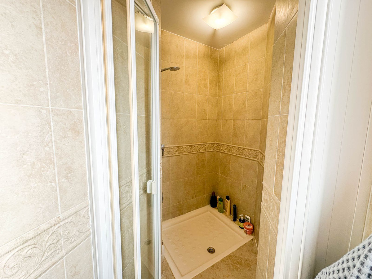 Penthouse in San Luis de Sabinillas-16
