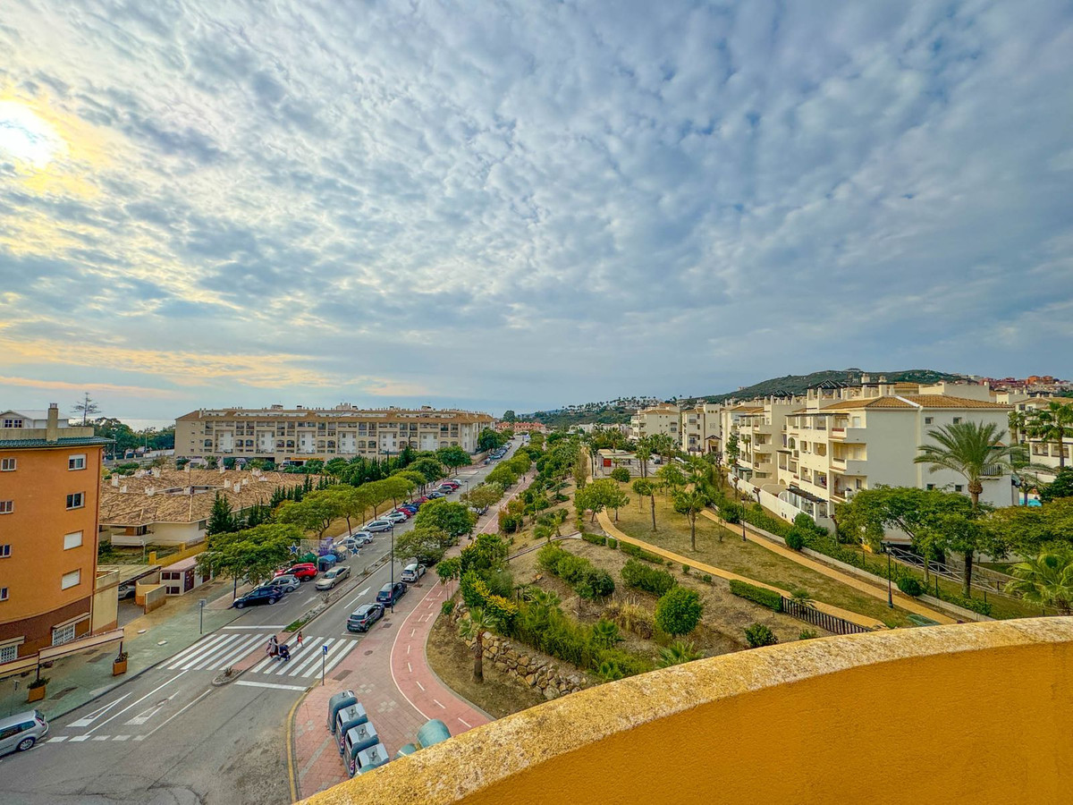 Penthouse in San Luis de Sabinillas-17