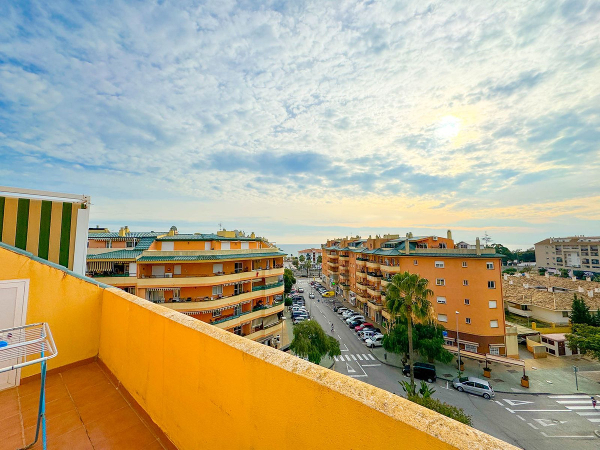 Penthouse in San Luis de Sabinillas-3