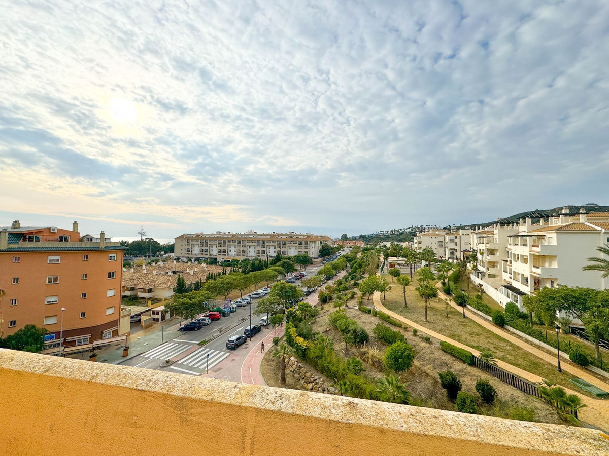 Penthouse in San Luis de Sabinillas-6