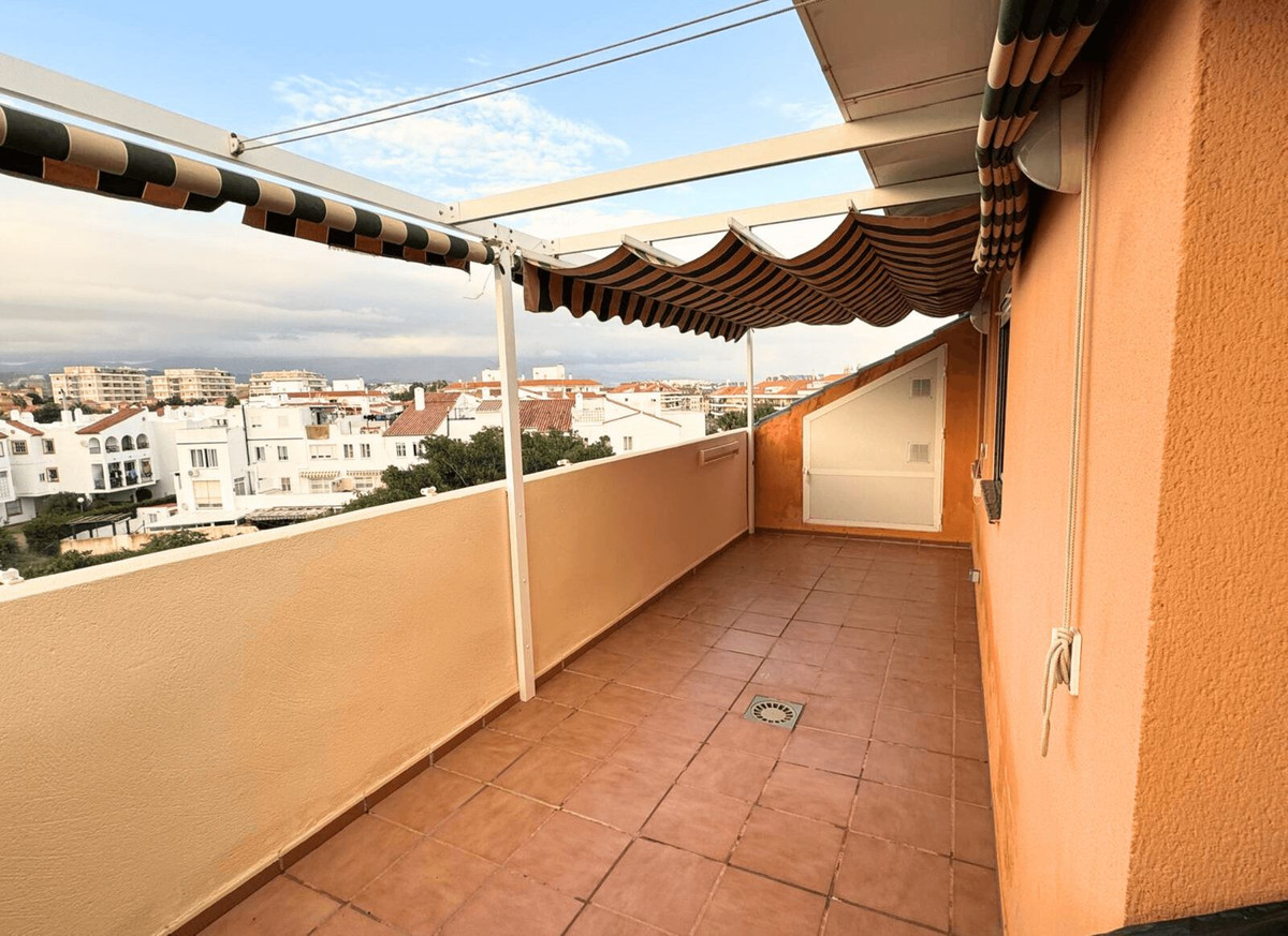 Bovenverdieping Appartement in San Luis de Sabinillas-15