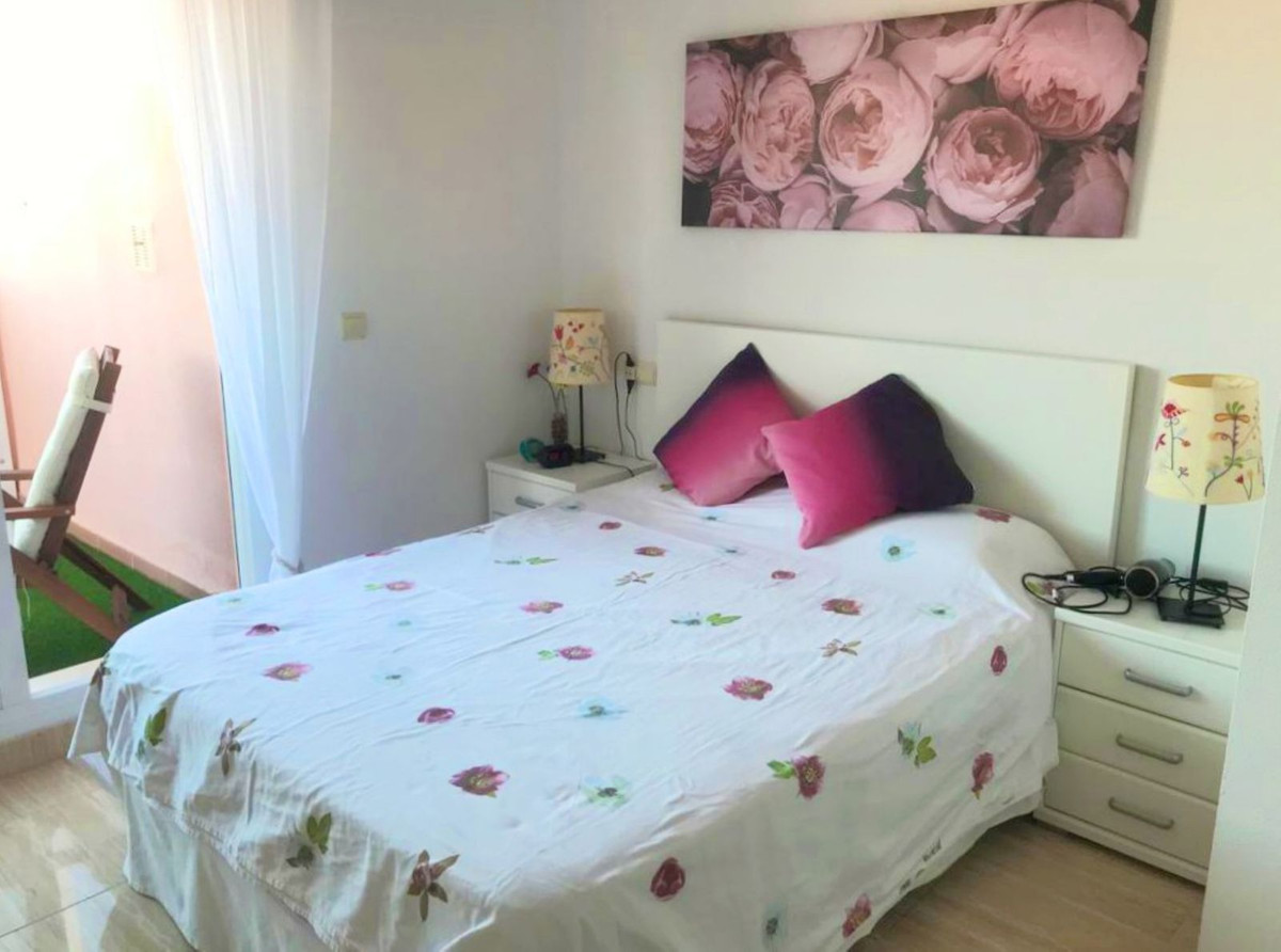 Penthouse in San Luis de Sabinillas-15