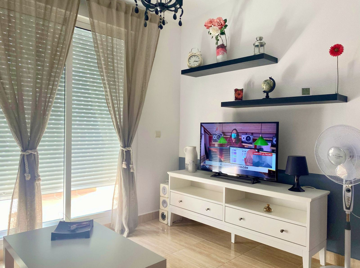 Penthouse in San Luis de Sabinillas-7