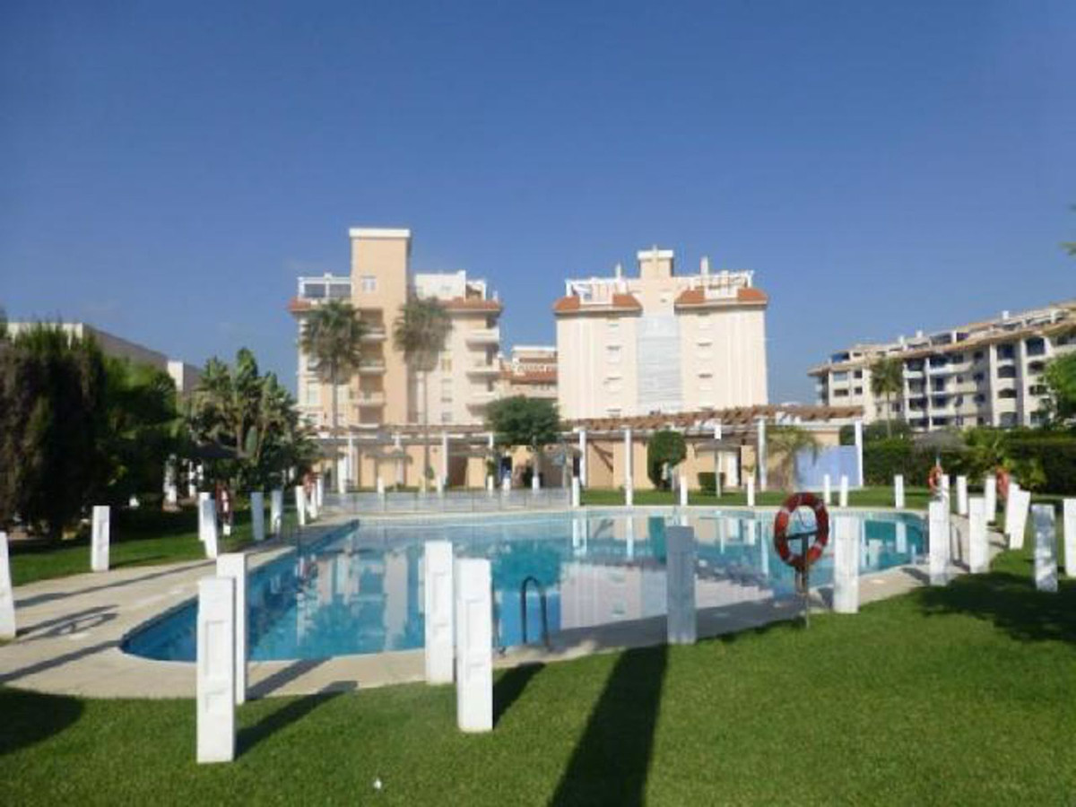Tussenverdieping Appartement in San Luis de Sabinillas-2