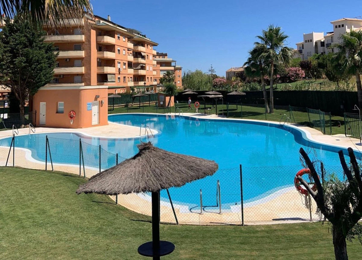 Bovenverdieping Appartement in San Luis de Sabinillas-2