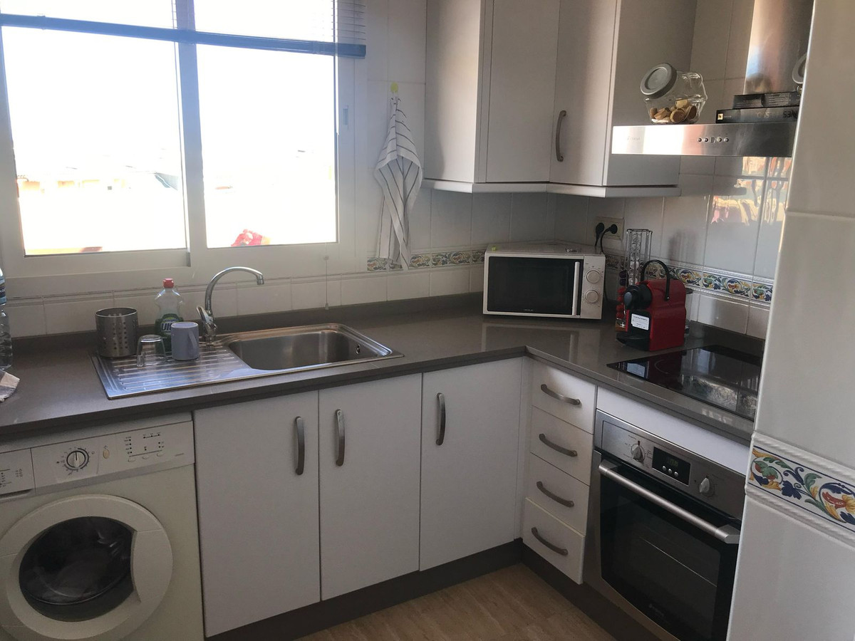 Penthouse in San Luis de Sabinillas-14