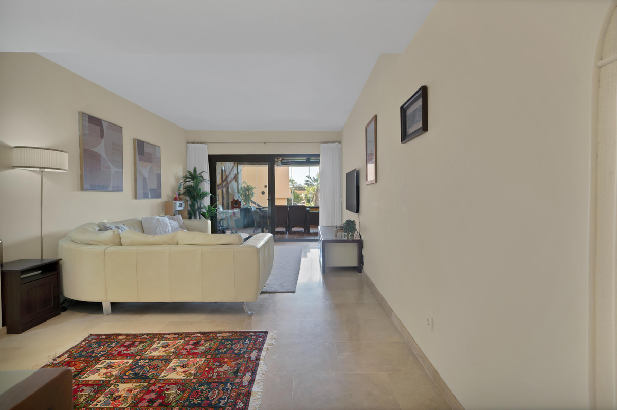Begane grond appartement in San Luis de Sabinillas-10