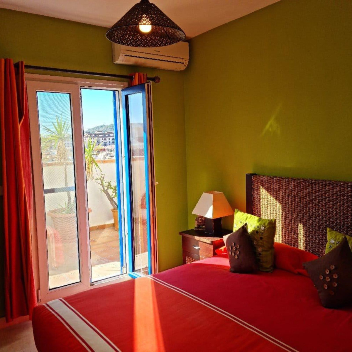 Penthouse in San Luis de Sabinillas-17