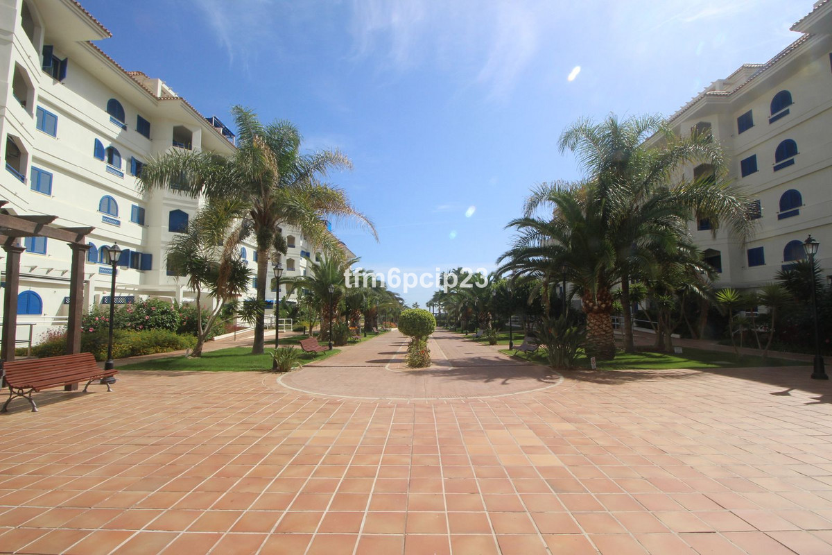 Tussenverdieping Appartement in San Luis de Sabinillas-8