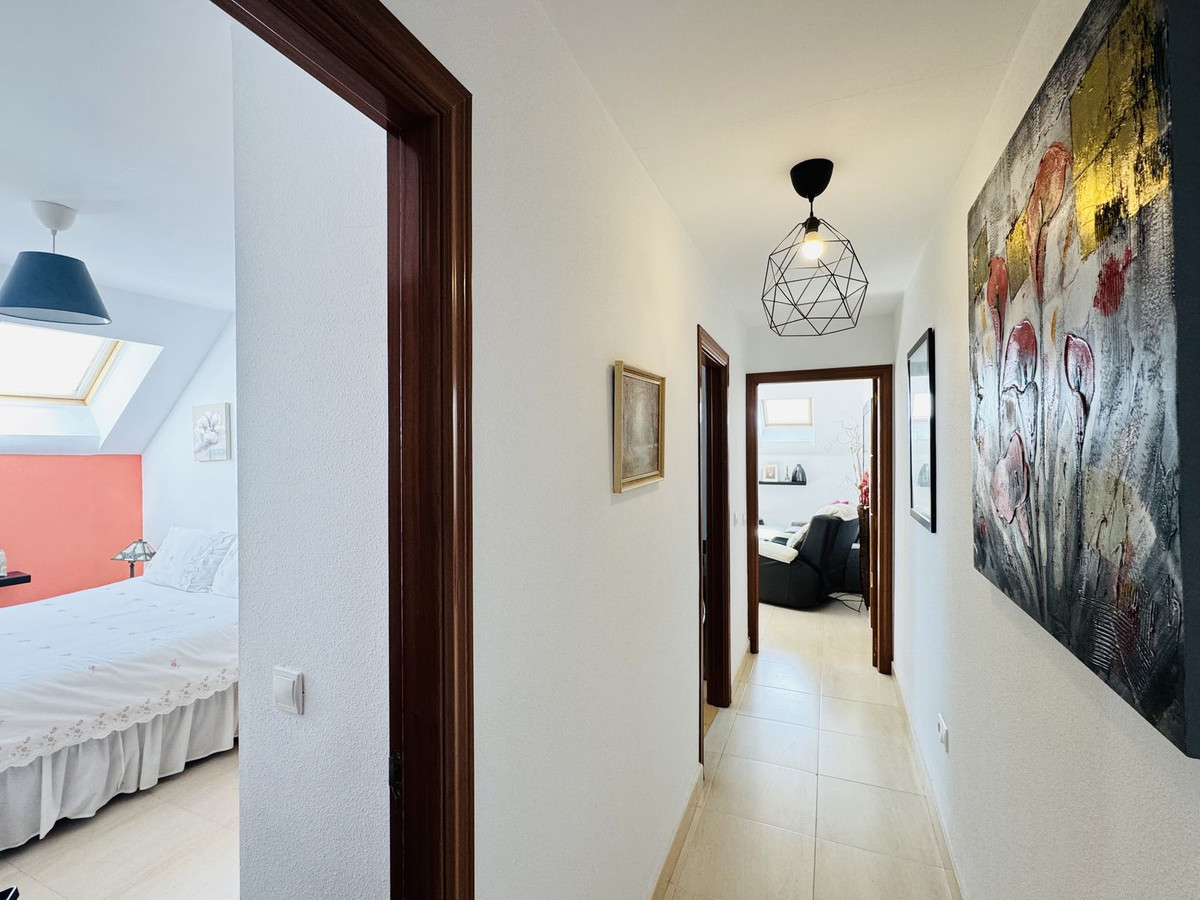 Penthouse in San Luis de Sabinillas-19