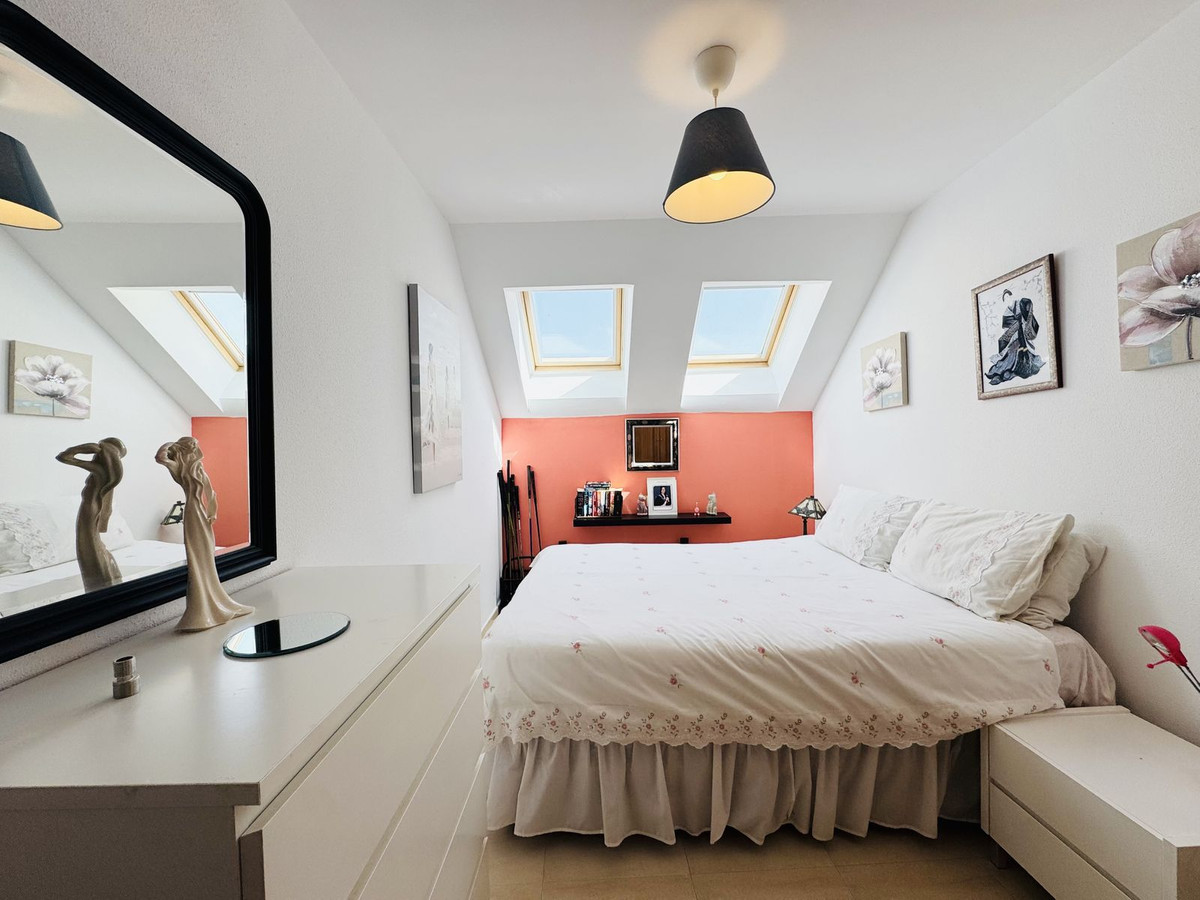 Penthouse in San Luis de Sabinillas-20