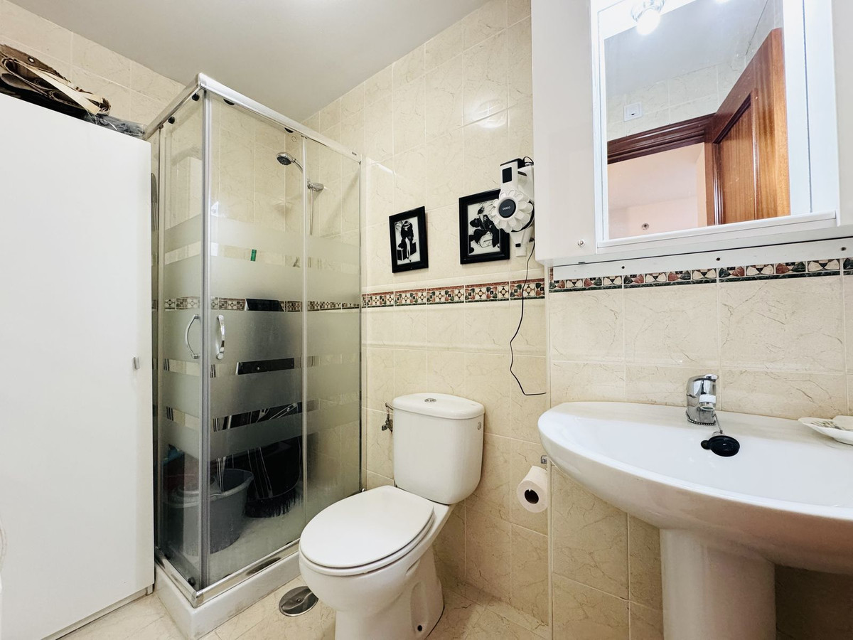 Penthouse in San Luis de Sabinillas-22