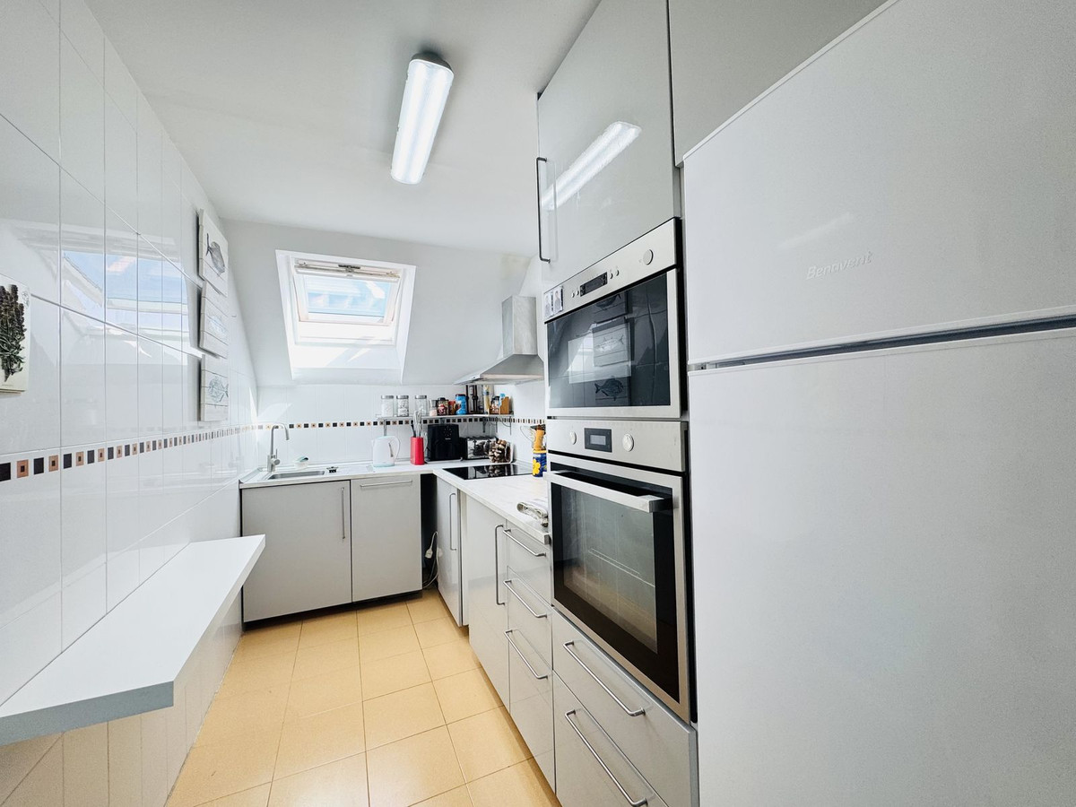 Penthouse in San Luis de Sabinillas-4