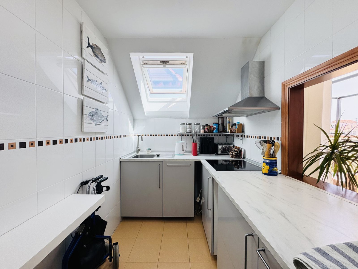 Penthouse in San Luis de Sabinillas-5
