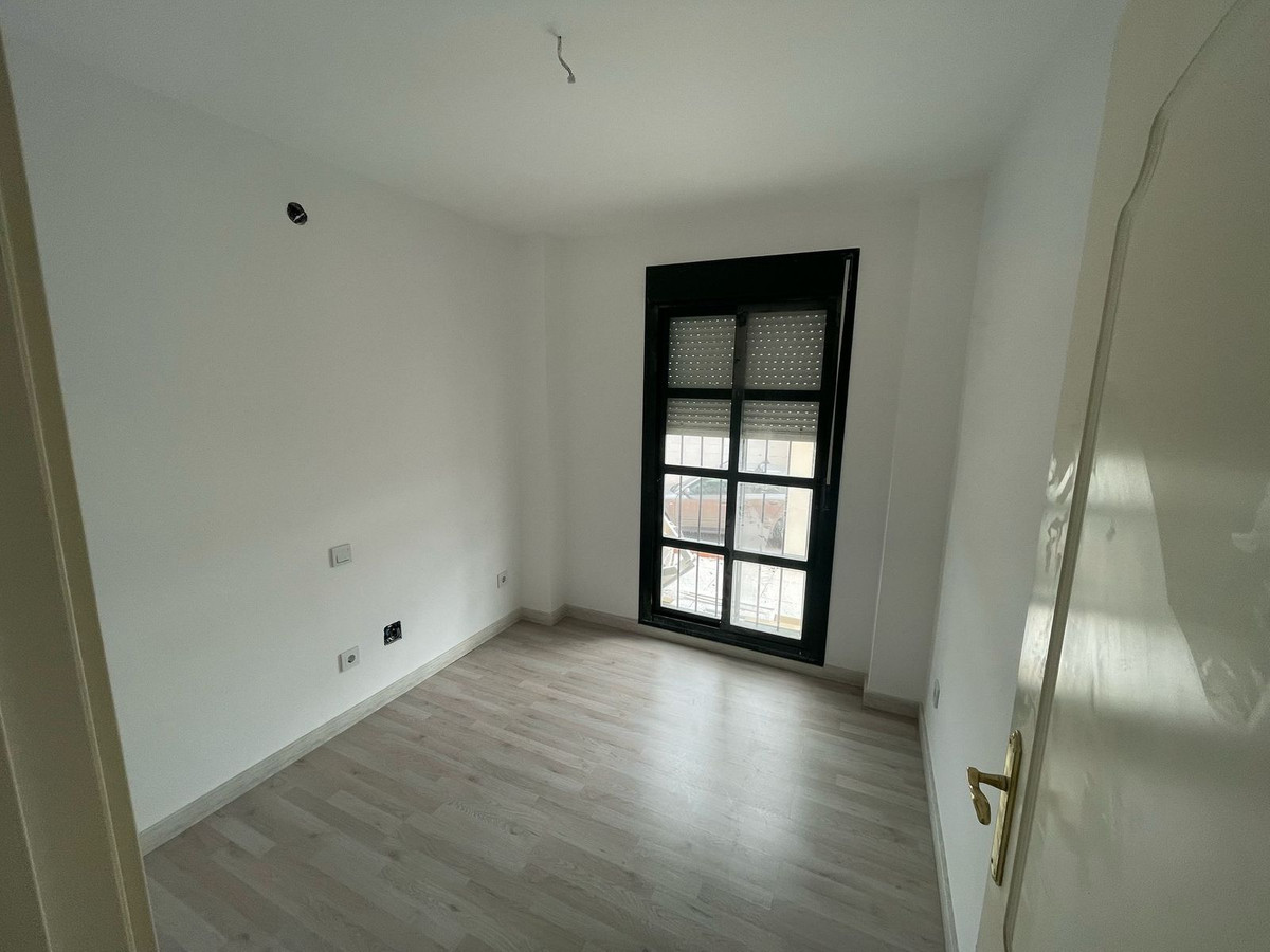 Begane grond appartement in San Luis de Sabinillas-13