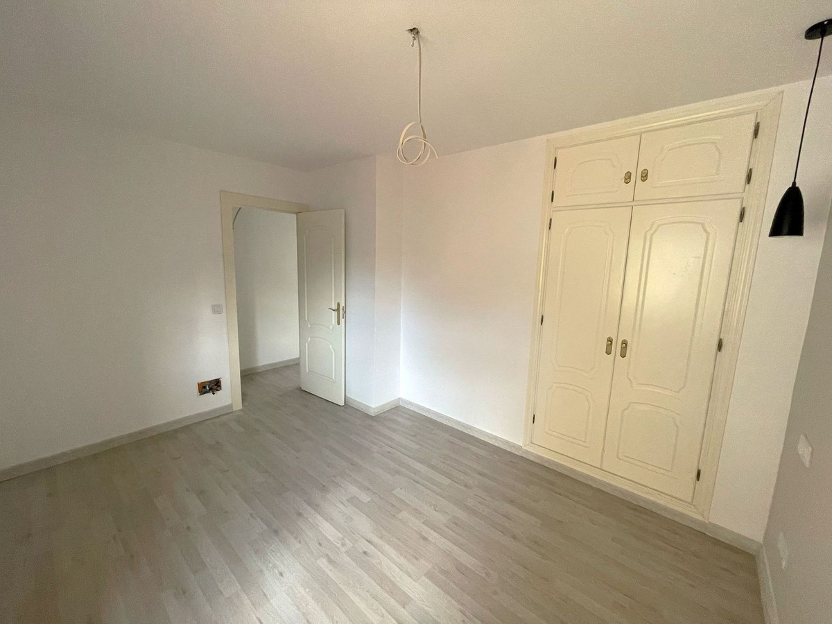 Begane grond appartement in San Luis de Sabinillas-8