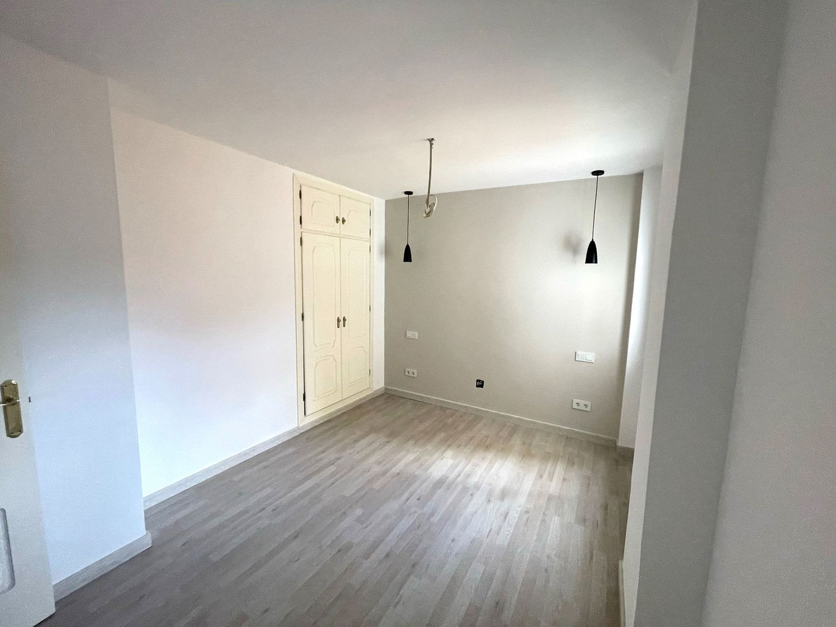 Begane grond appartement in San Luis de Sabinillas-9