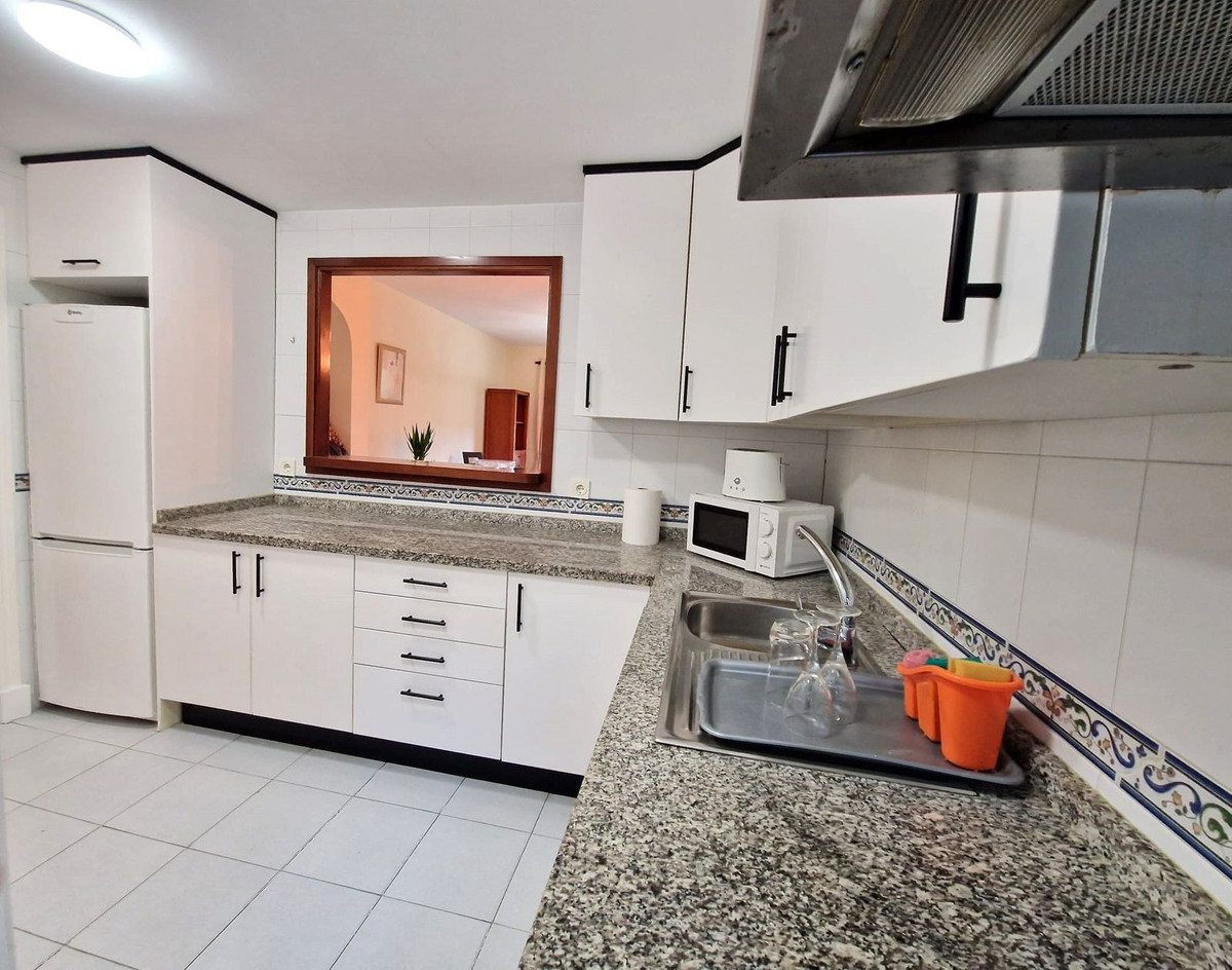 Tussenverdieping Appartement in San Luis de Sabinillas-13