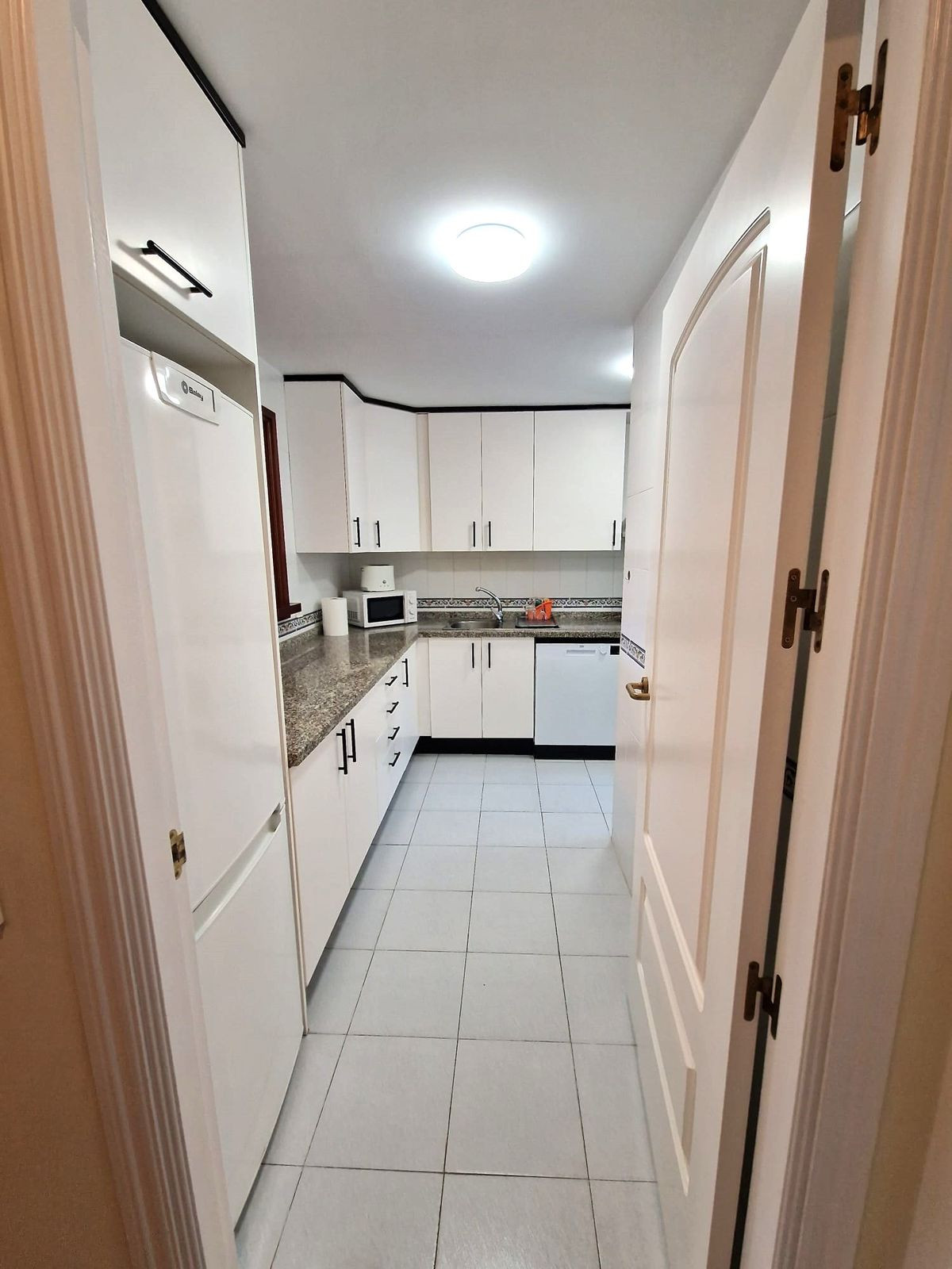 Tussenverdieping Appartement in San Luis de Sabinillas-17