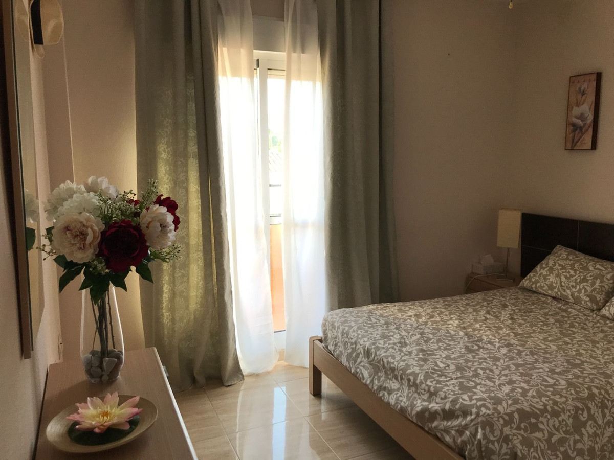 Appartement te koop in San Luis de Sabinillas | 1 slaapkamers H5049382