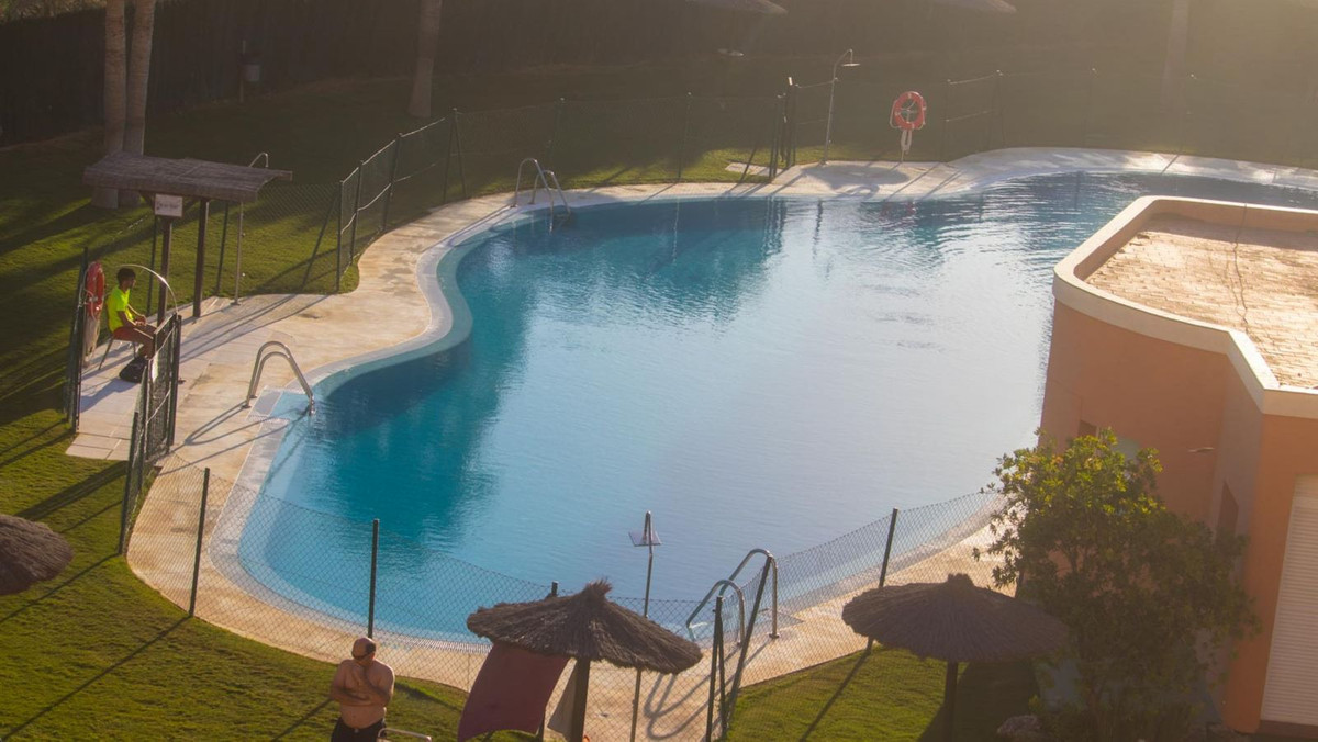Appartement te koop in San Luis de Sabinillas | 1 slaapkamers H5049382